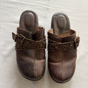 b.o.c. Karley Brown Leather Clog Mule with Buckle Strap Size 6M